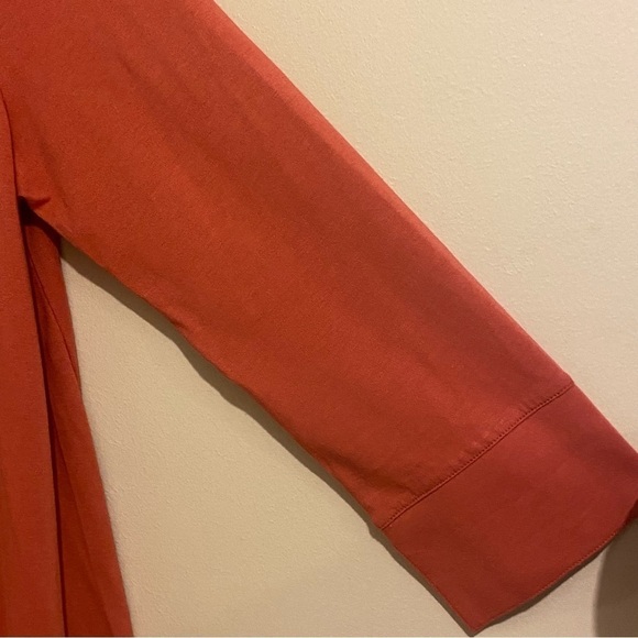 Soft Surroundings Top Womens Size M Orange/Rust  Asymmetric V-Neck Buttons - Picture 5 of 12